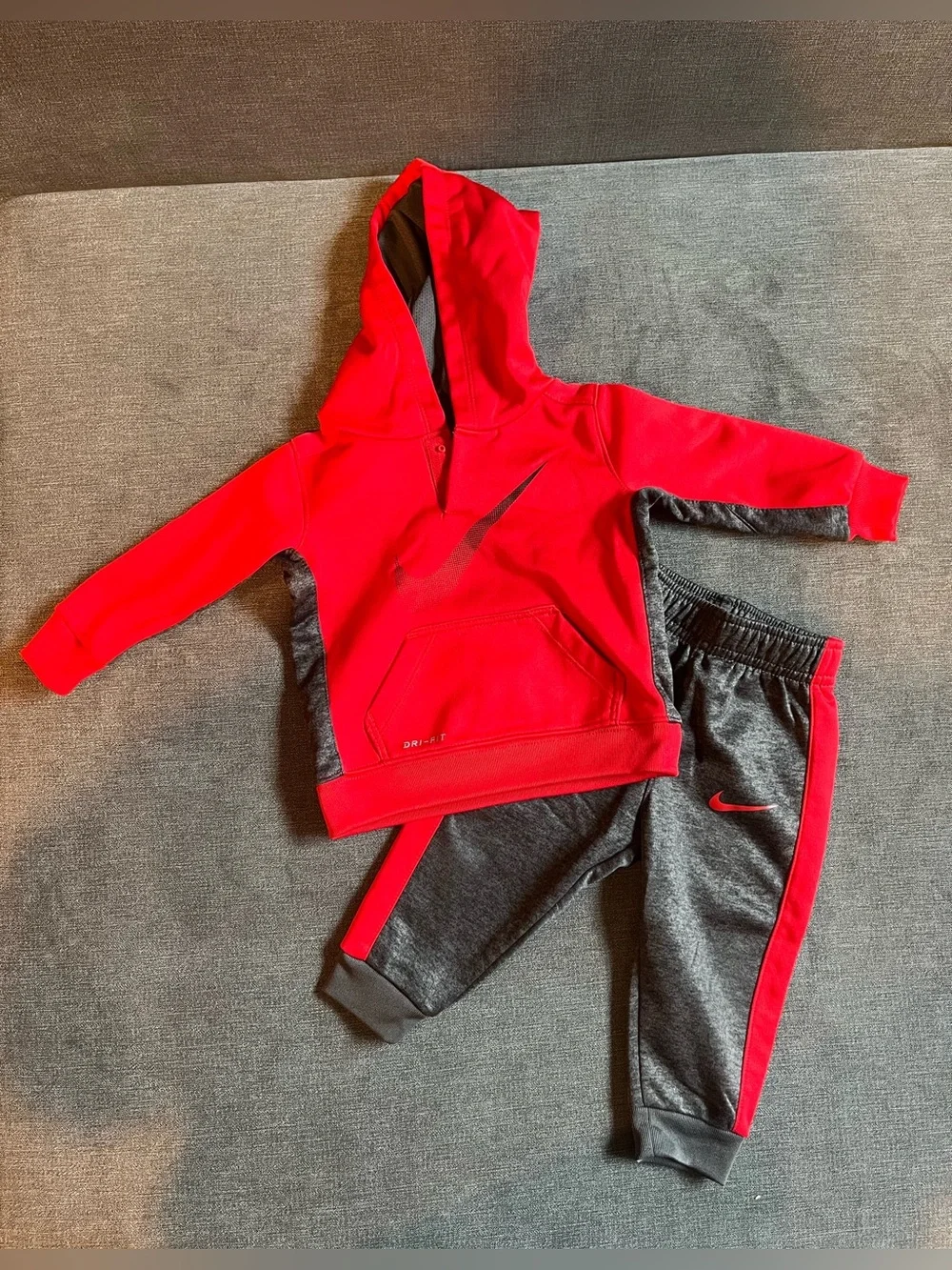 Nike Baby Boy’s 12 Month Outfit